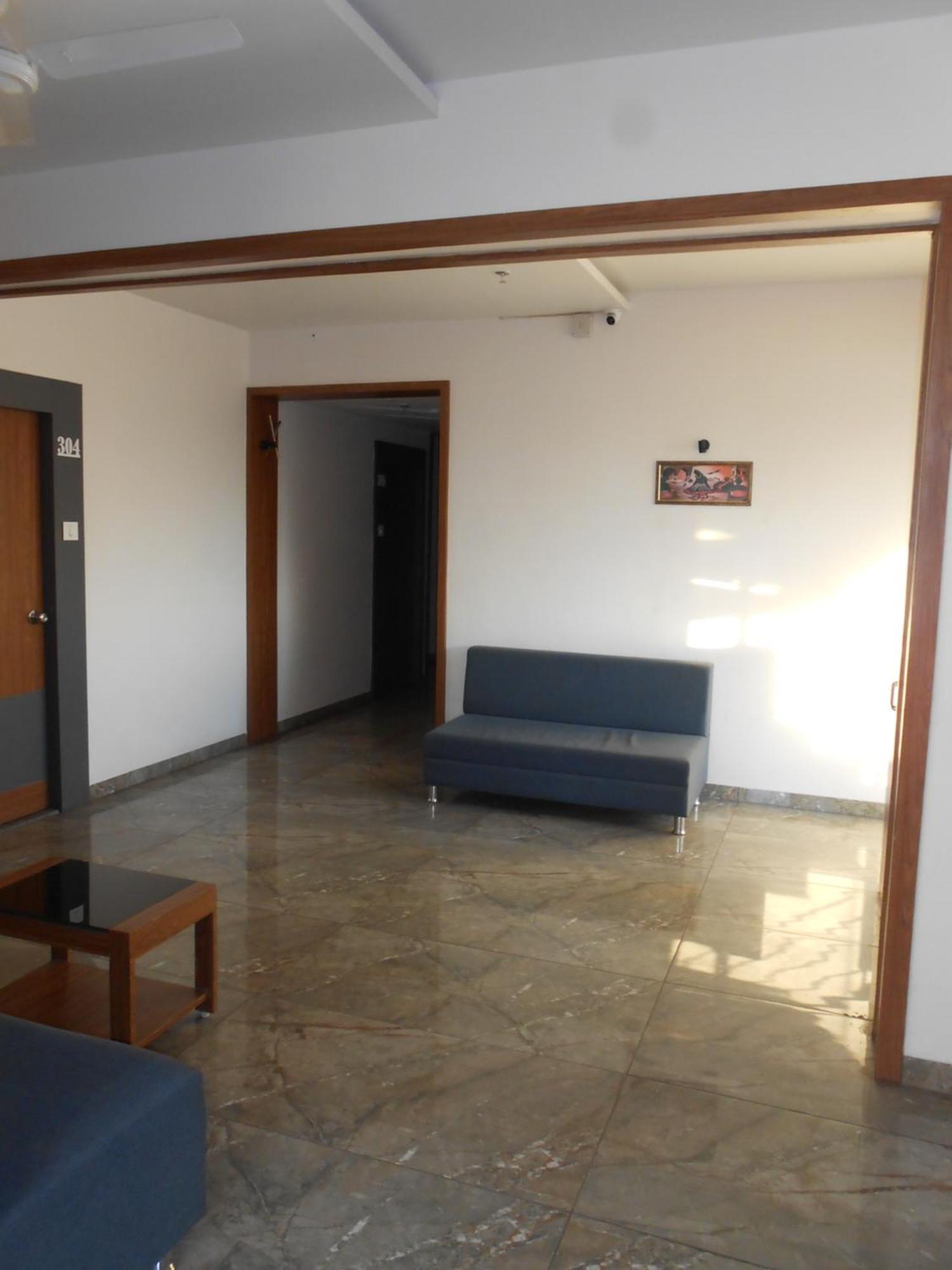 Hotel Crossview Palanpur Экстерьер фото