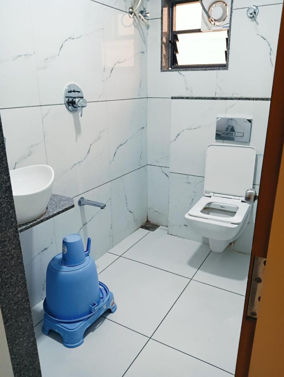 Hotel Crossview Palanpur Экстерьер фото