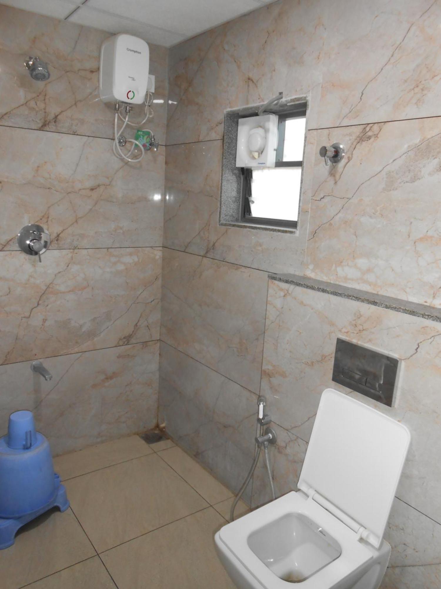 Hotel Crossview Palanpur Экстерьер фото