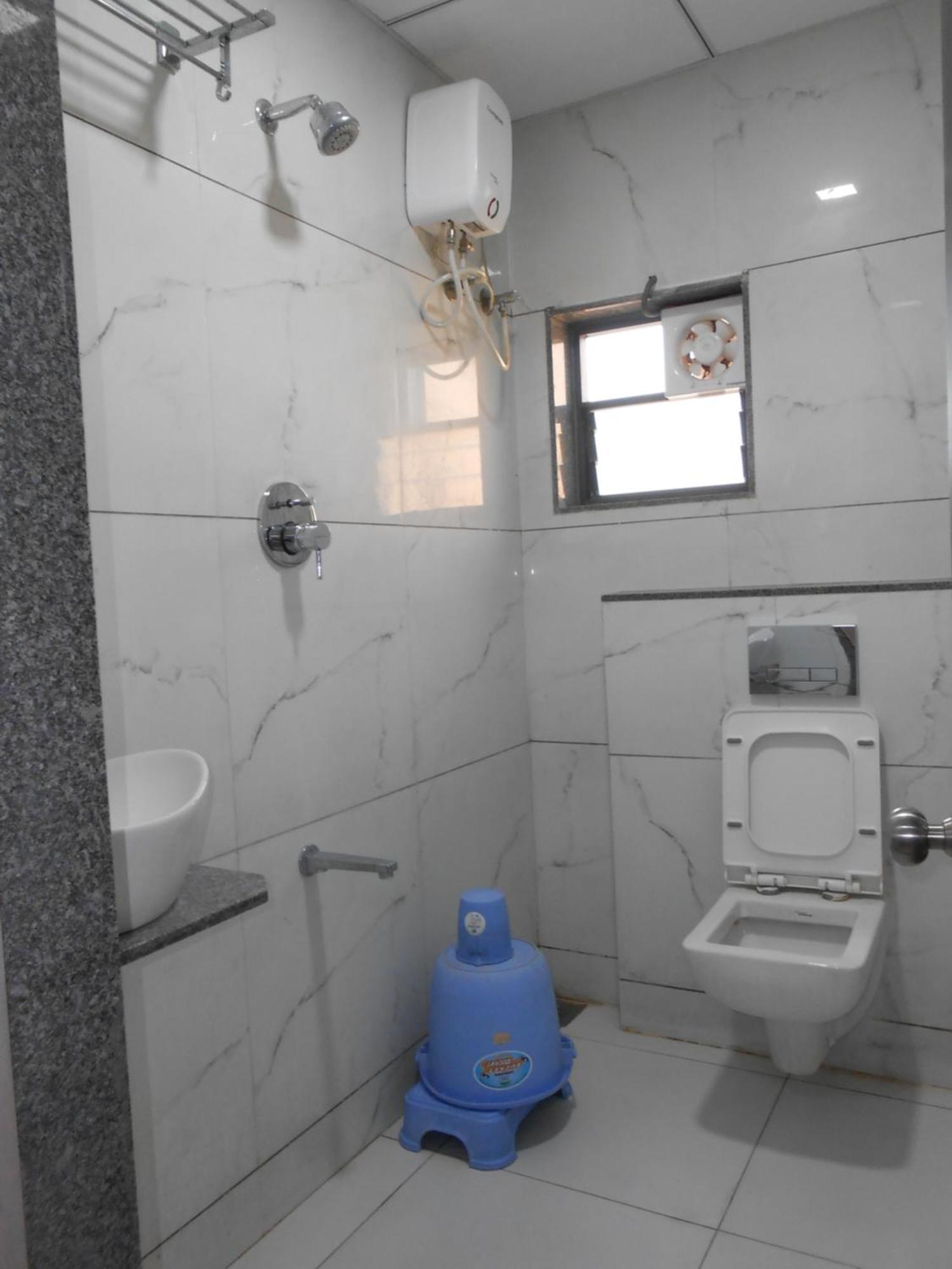 Hotel Crossview Palanpur Экстерьер фото